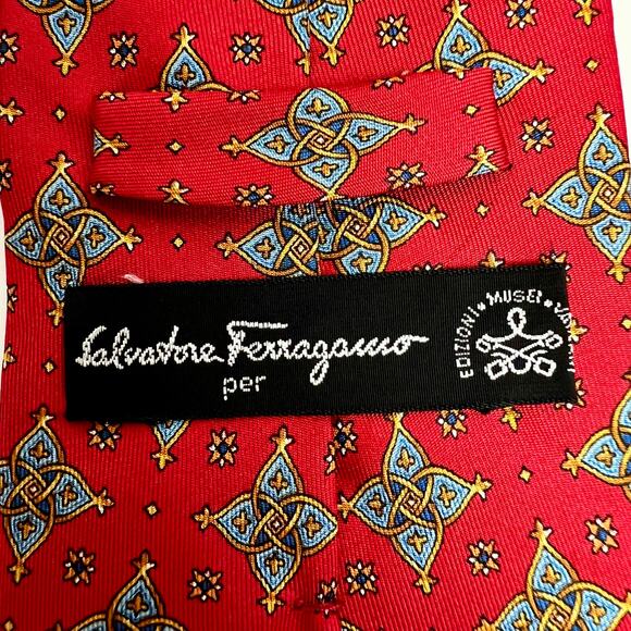Salvatore Ferragamo Men's Luxury Silk Red Tie Classic Geometric Pattern - Picture 5 of 7